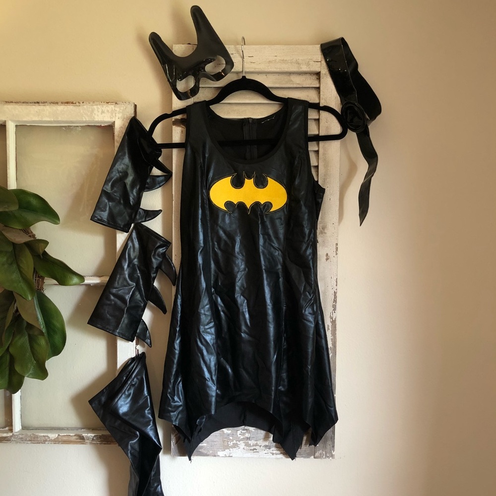 Batgirl Halloween costume size XS teen girl/ladies